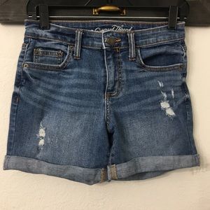 Universal Thread Shorts